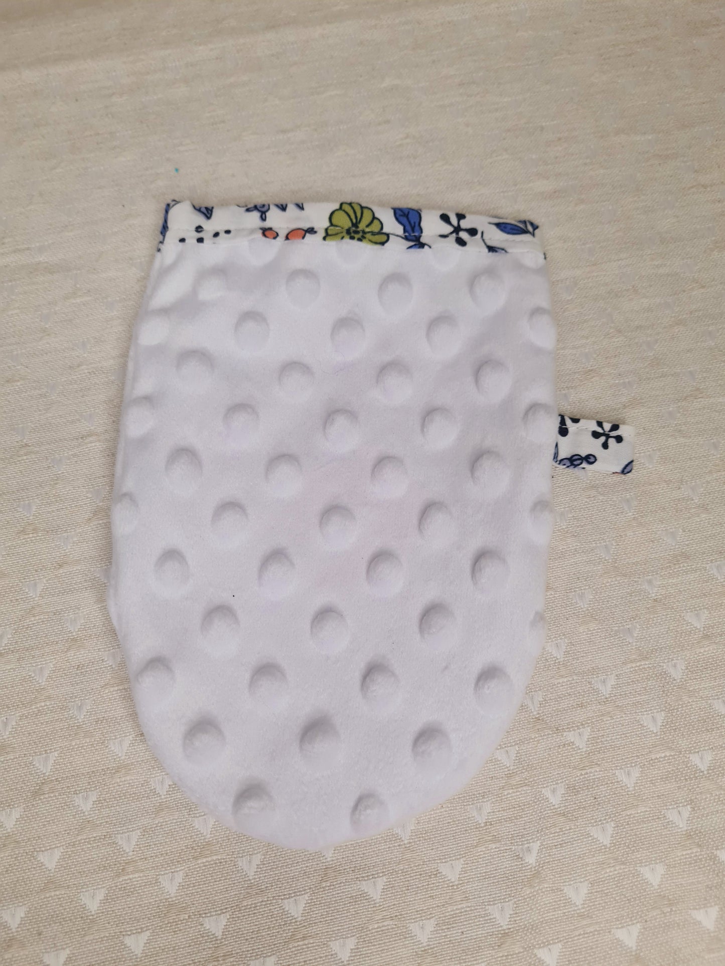 Gant démaquillant