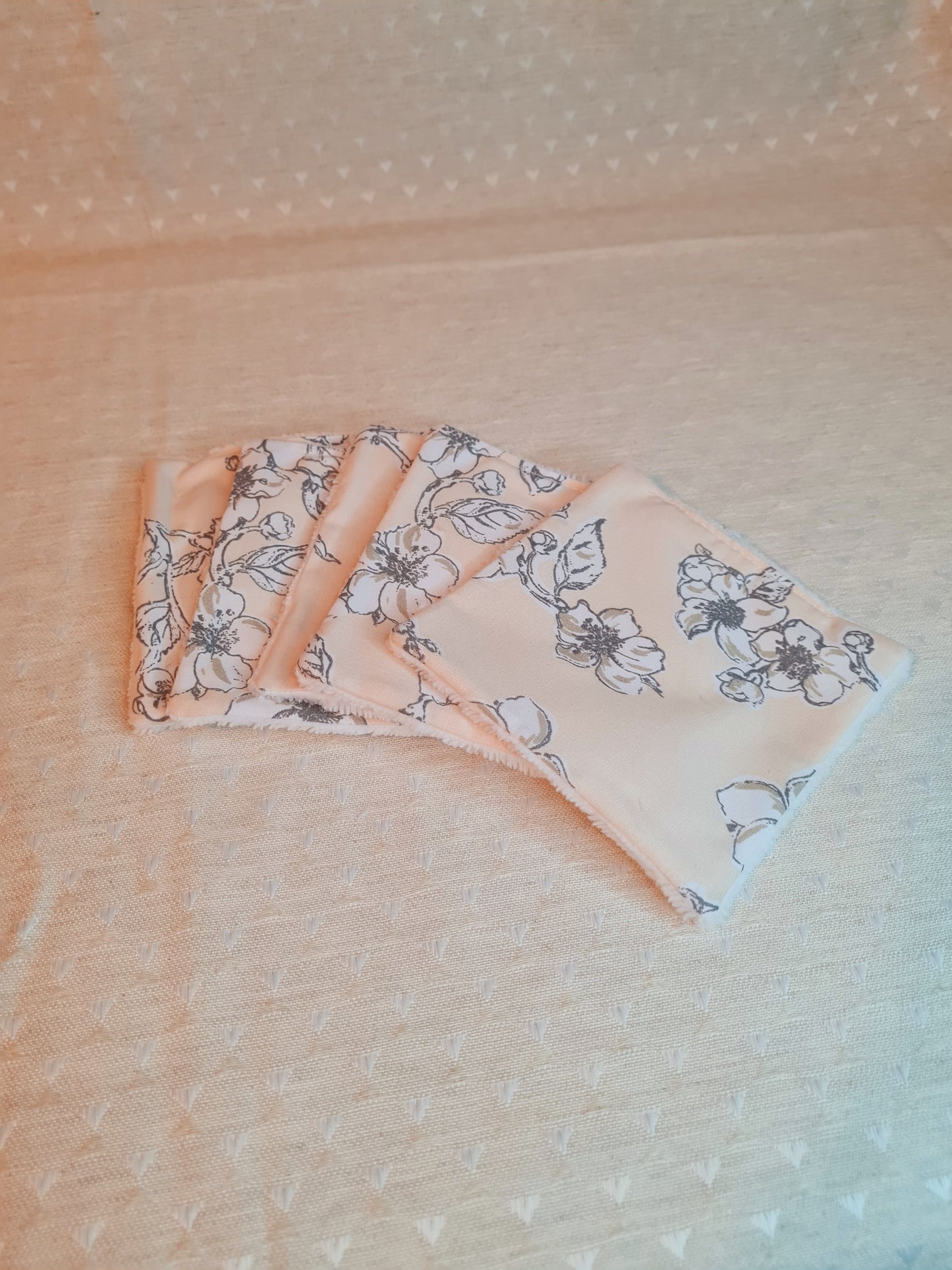 Lingettes démaquillantes