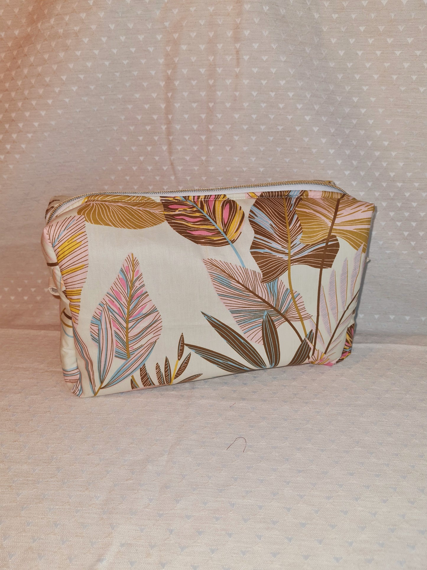 trousse de toilette enduite